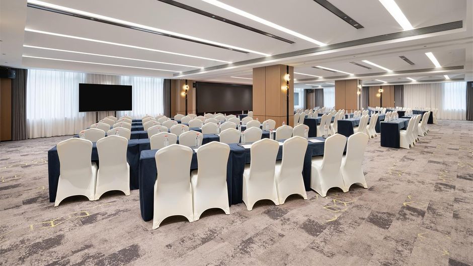 Hampton Luoyang Xinyi Street Meeting