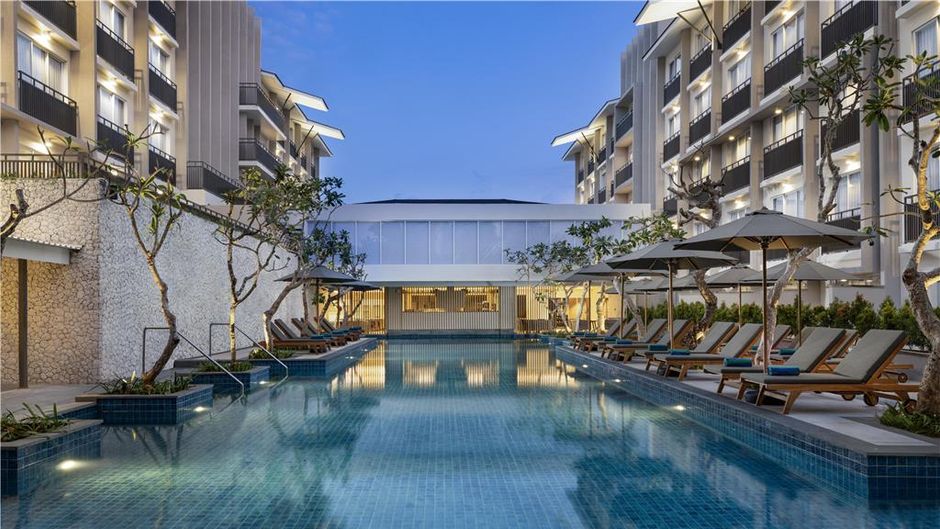 Hilton Garden Inn Bali Nusa Dua Pool