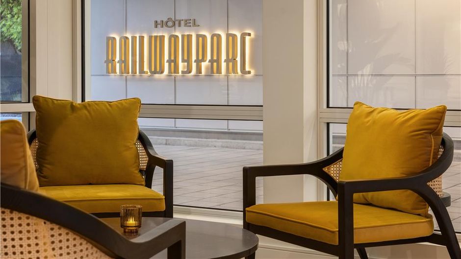 Hotel Railwayparc, Tapestry Collection Lobby