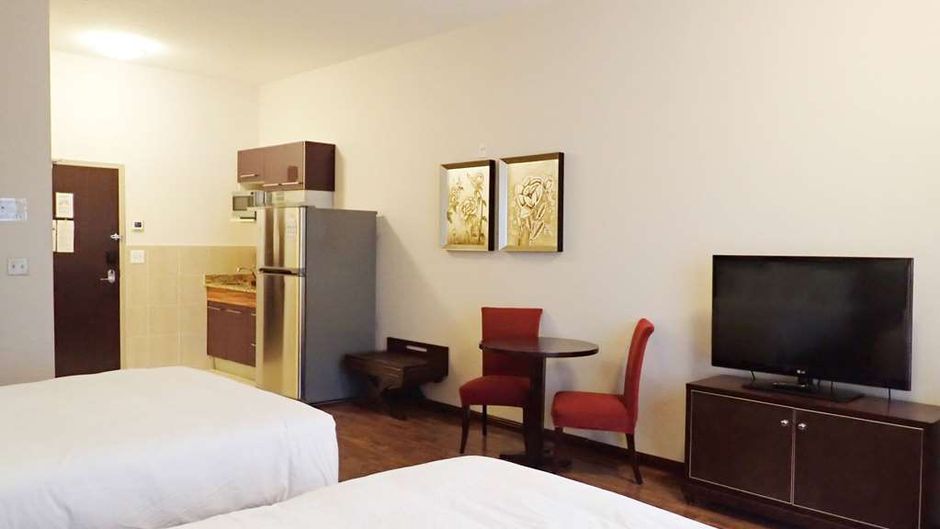 Days Inn & Suites Fort Saskatchewan Room