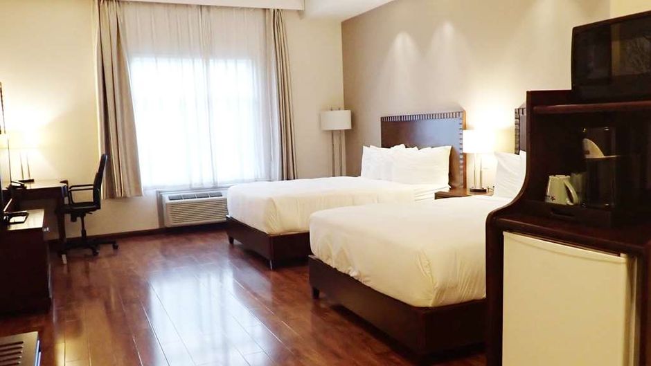 Days Inn & Suites Fort Saskatchewan Room