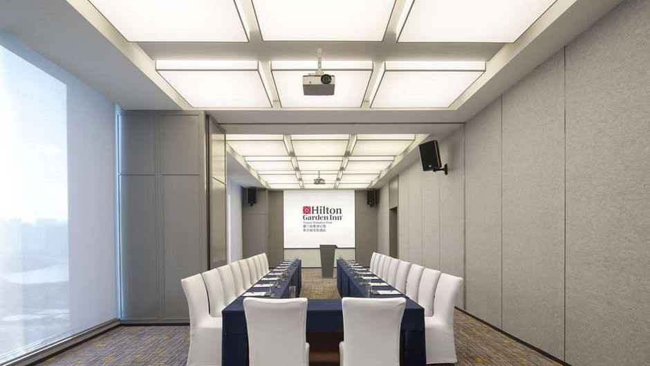Hilton Garden Inn Xiamen Bailuzhou Park Exterior