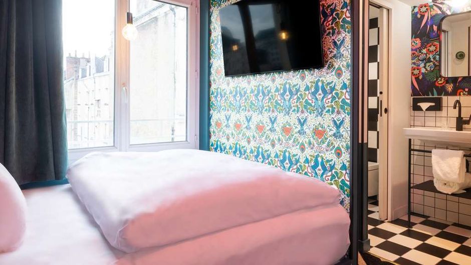 Labe Hotel Room