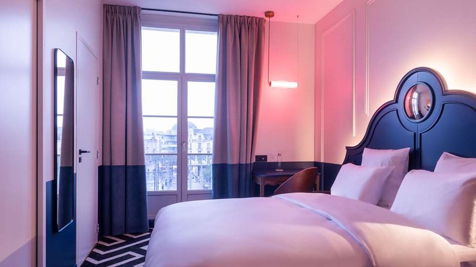 Labe Hotel Room