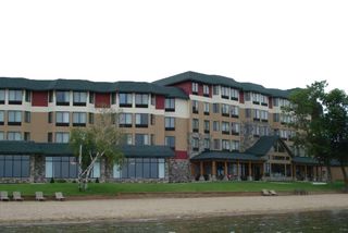 SouthShore Hotel on Lake Bemidji