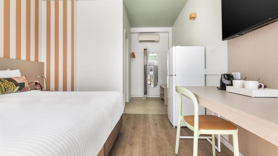 Cavenagh Hotel Room