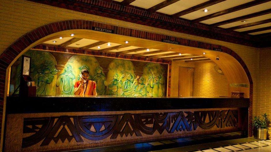 TARA Comfort Hotel Lobby