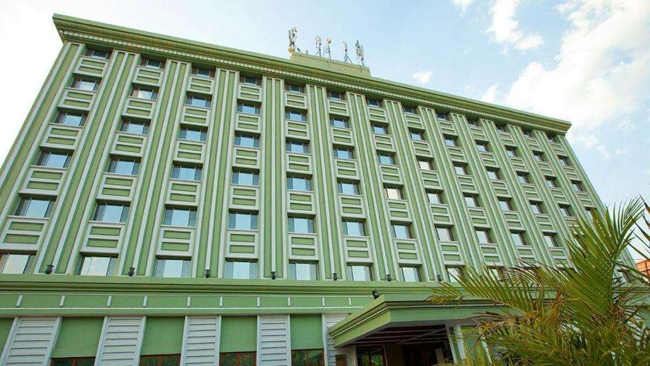 TARA Comfort Hotel Exterior