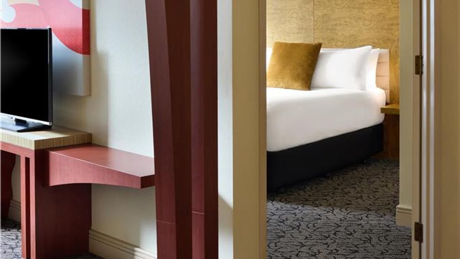 Adina CityLife Wellington Room