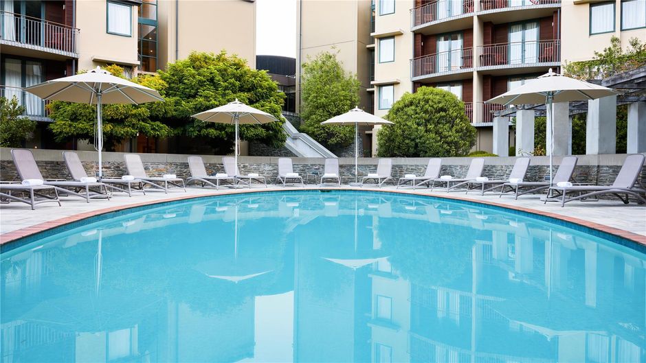 Rendezvous Heritage Hotel Queenstown Pool