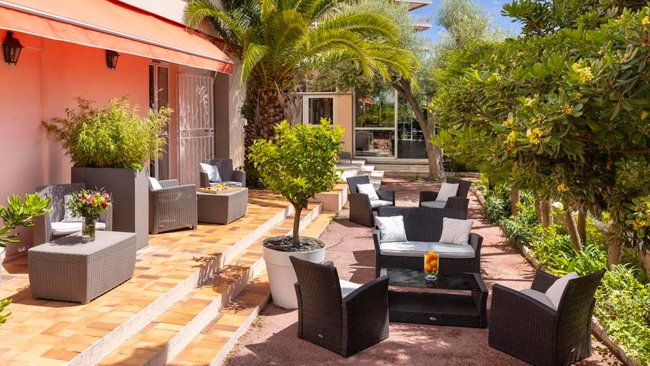 Hotel des Orangers Exterior