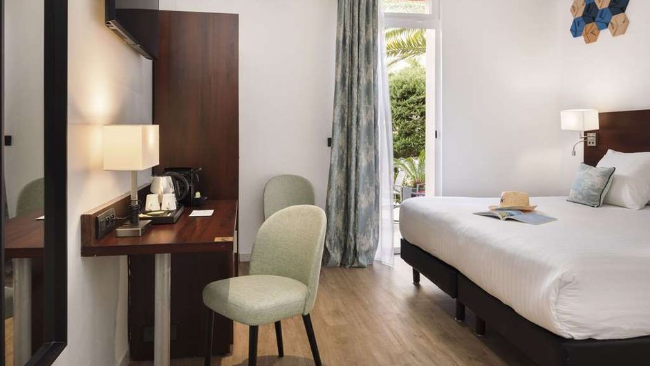 Hotel des Orangers Room