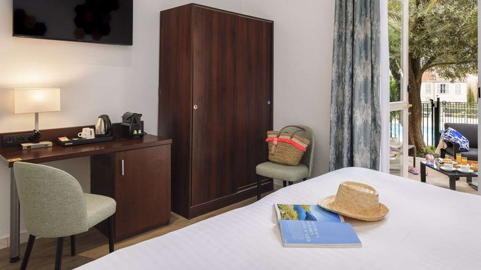 Hotel des Orangers Room