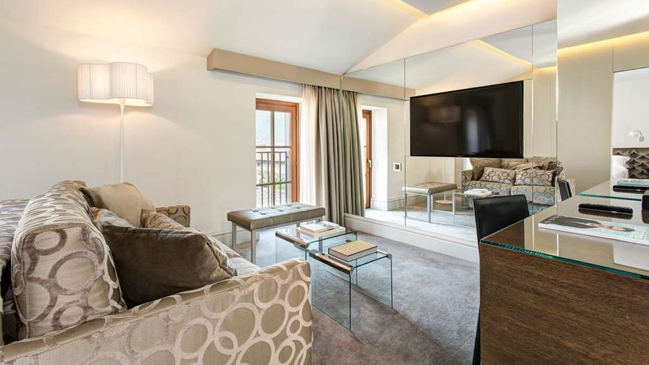 LuganoDante Boutique & Lifestyle Hotel Suite
