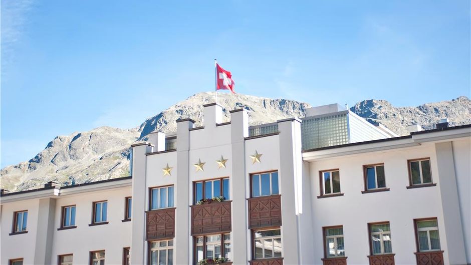 Hotel Schweizerhof Exterior