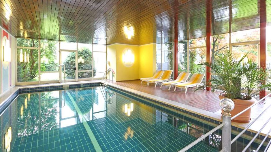 Wittelsbacher Hof Swiss Quality Hotel Pool
