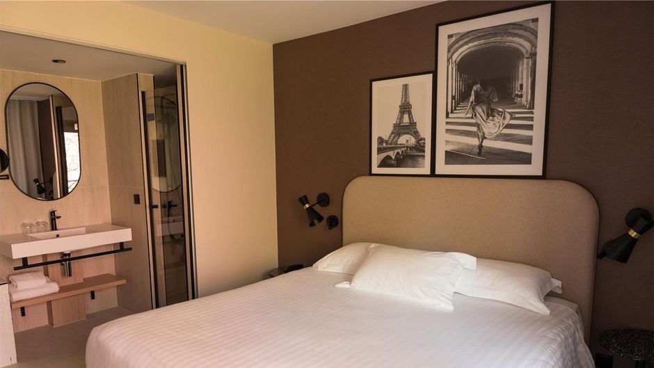 Le Relais de la Malmaison-Radisson Indiv Suite