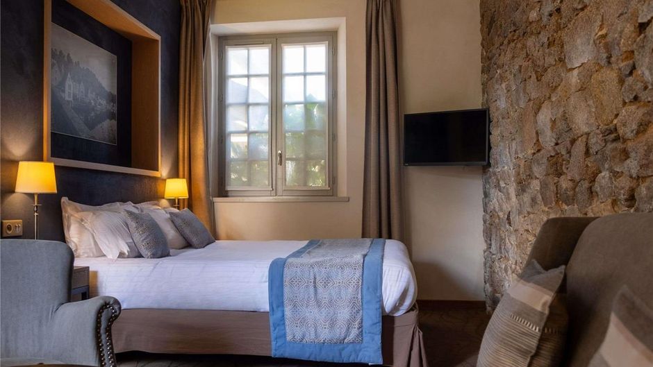 Hotel De L' Abbaye Le Tronchet Room