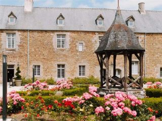 Hotel De L' Abbaye Le Tronchet