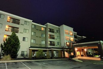 Country Inn & Suites Altoona