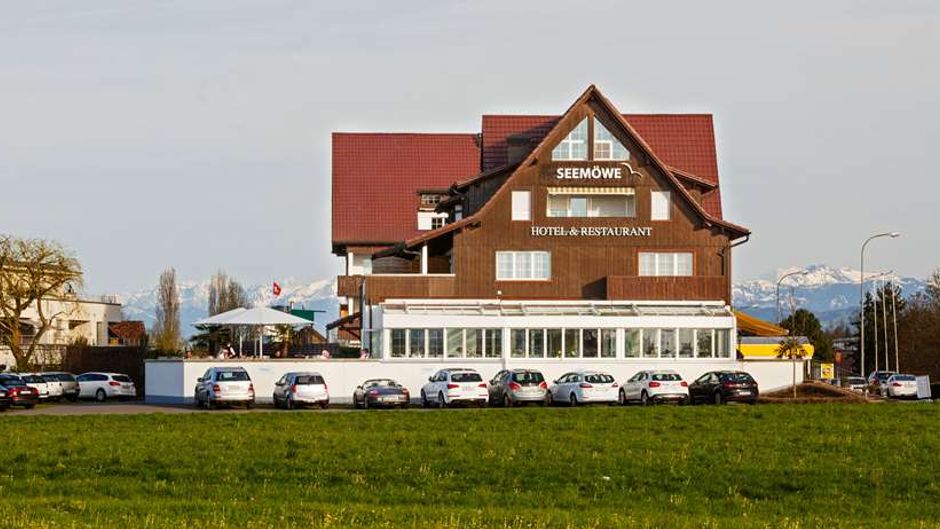 Hotel Restaurant Seemoewe AG Exterior