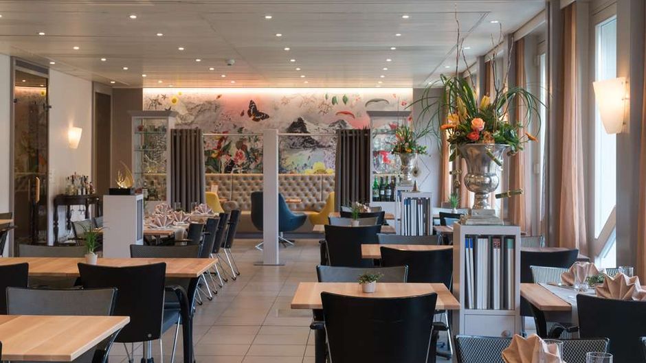 Stella Hotel Restaurant