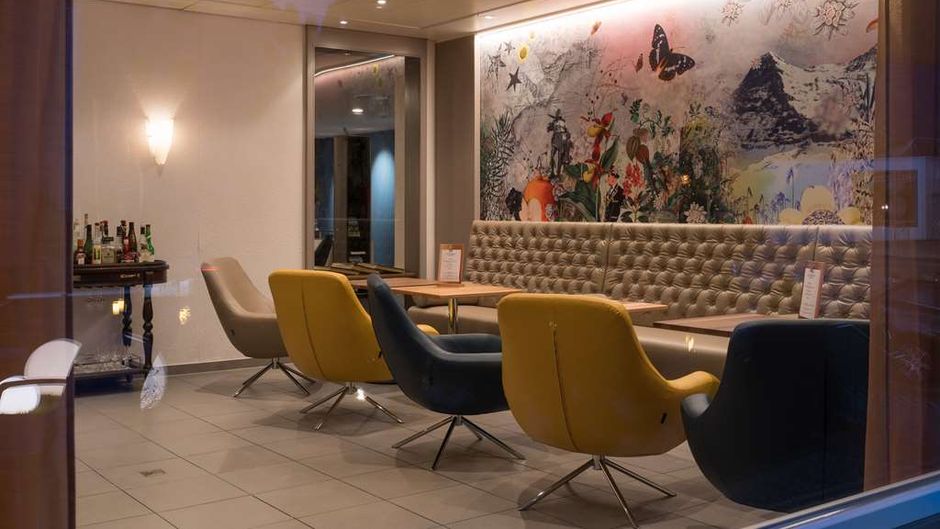 Stella Hotel Restaurant