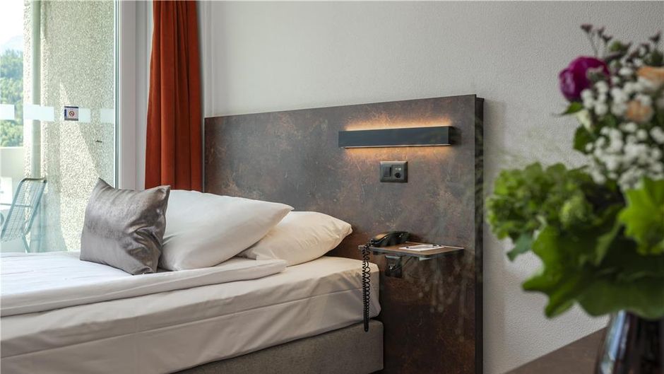 Metropole Hotel Room