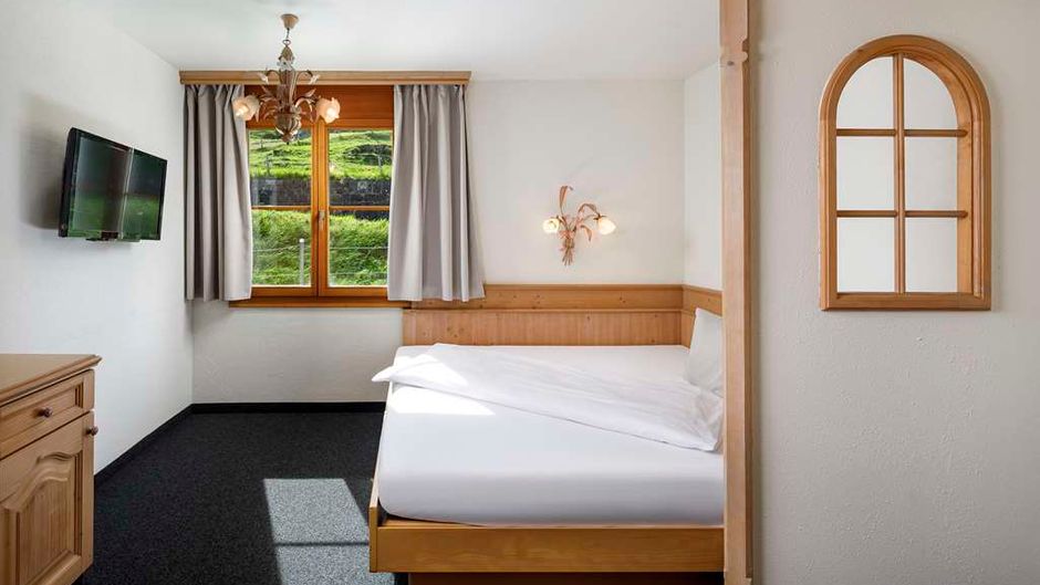 Bellevue Hotel Room