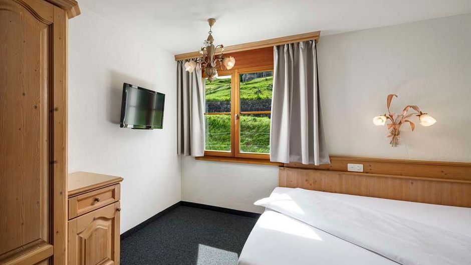 Bellevue Hotel Room