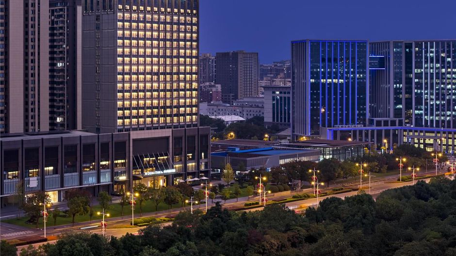 DoubleTree Changsha Tianxin Exterior