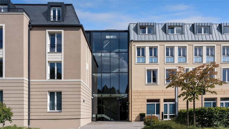 Parkhotel Landau Exterior