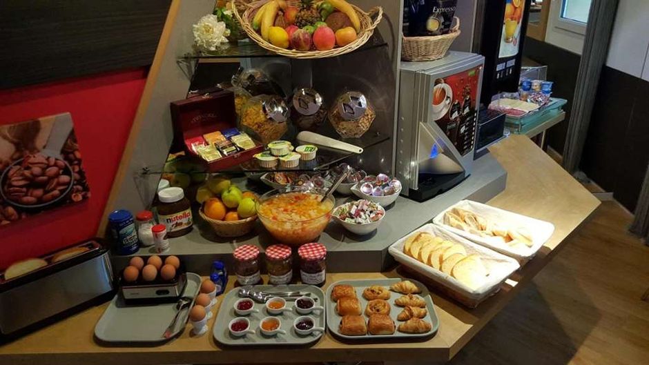 A & H Privilege Hotel Other