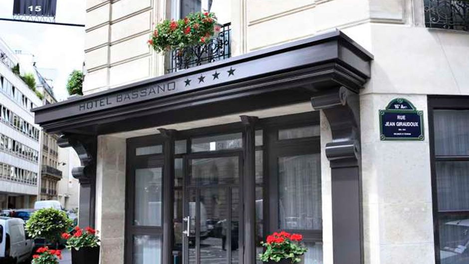Hotel Bassano Exterior