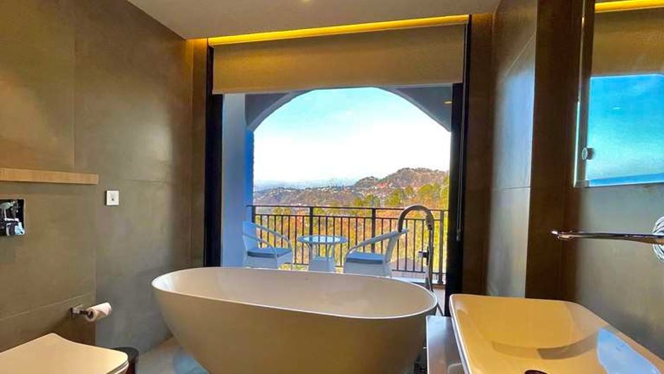 Best Western Matra Kasauli Suite