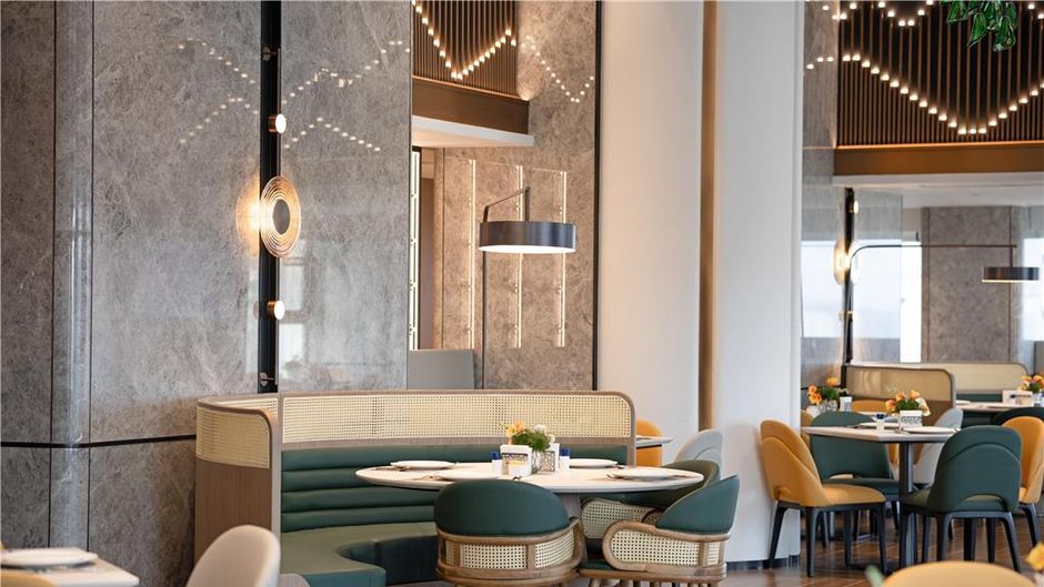 Hampton Xinyang Yangshan New District Restaurant
