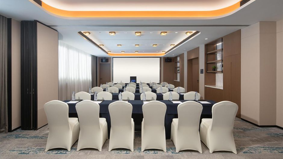 Hampton Inn Luanchuan Laojun Mountain Meeting