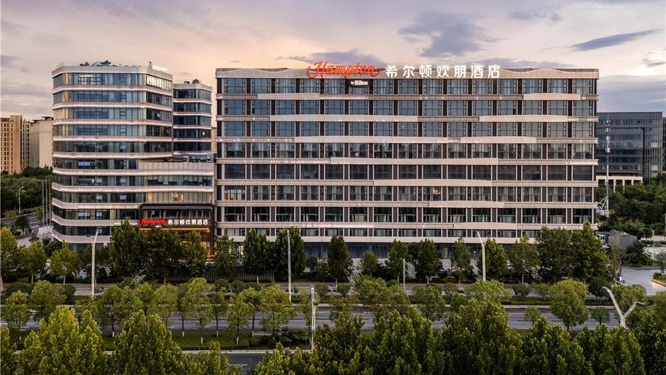 Hampton Inn Nanyang Jiangying Airport Exterior