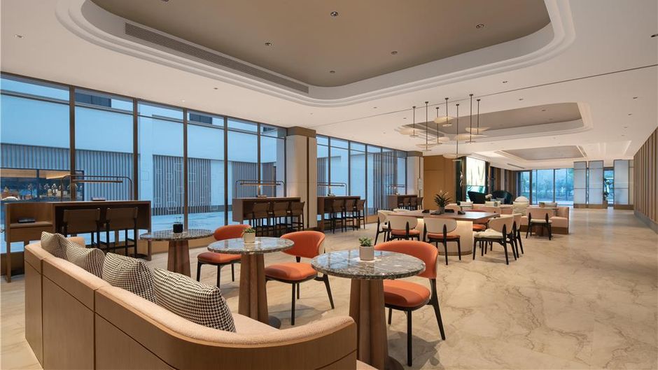Hilton Garden Inn Shaoxing Lu Xun Lobby