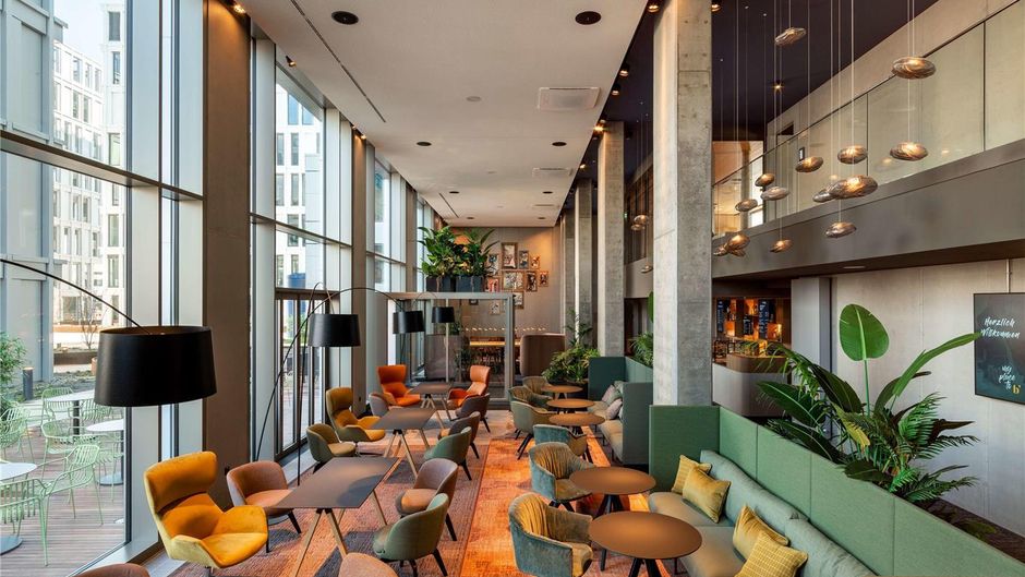 b'mine Frankfurt Airport Lobby