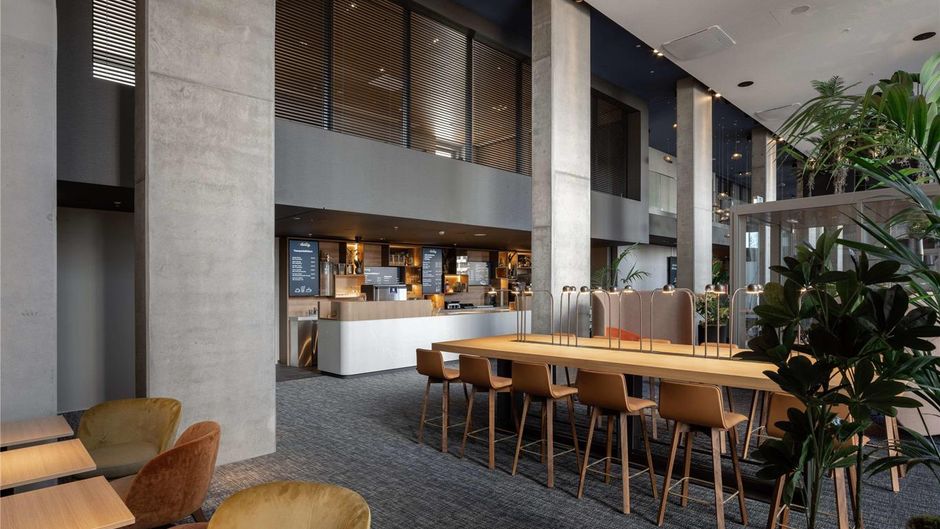 b'mine Frankfurt Airport Lobby
