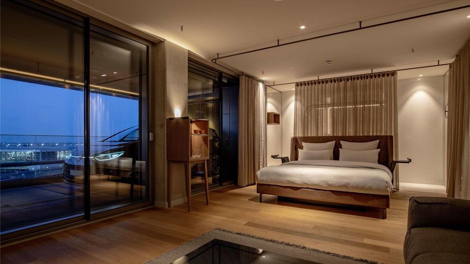 b'mine Frankfurt Airport Room