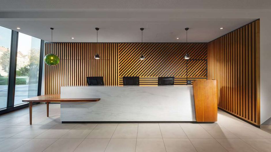 Clarion Hotel Vienna South Lobby