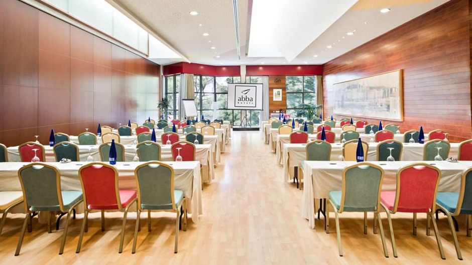 Abba Burgos Hotel Meeting