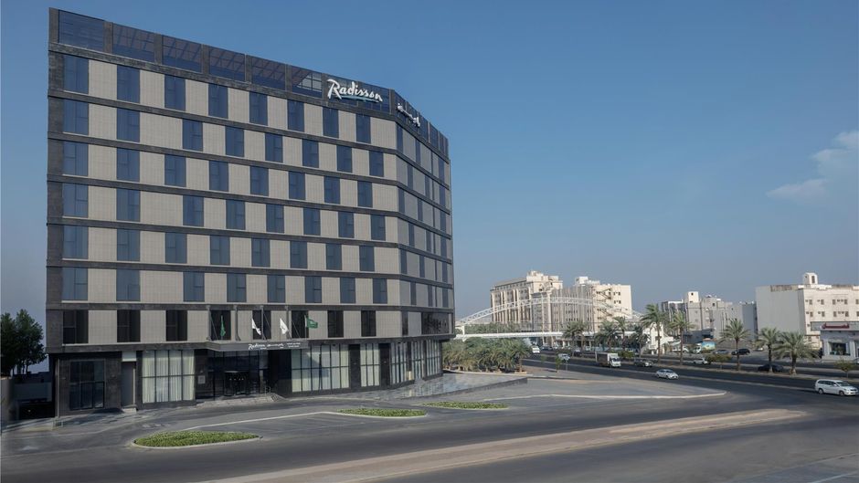 Radisson Hotel Madinah Exterior