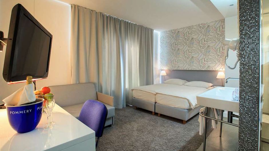 Hotel San Antonio Room