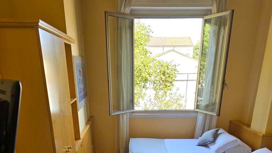 Sant'Ambroeus Hotel Room