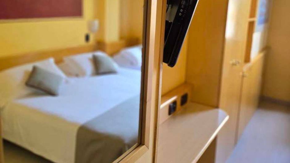 Sant'Ambroeus Hotel Room
