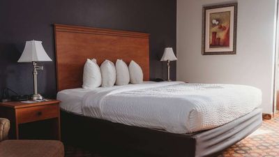 AmericInn by Wyndham Appleton Downtown