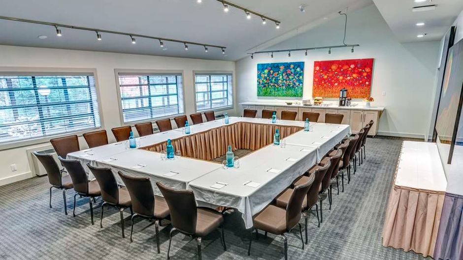 Listel Whistler Hotel Meeting